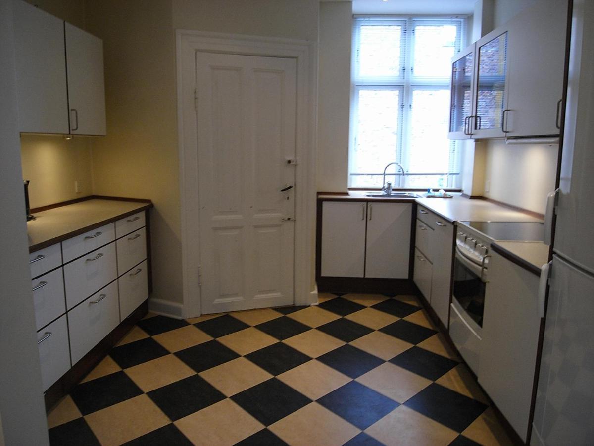 Martensens Alle - Ground Floor Apartment Copenhagen